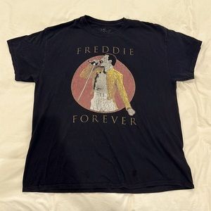Urban Outfitters Medium Freddy Mercury T-shirt